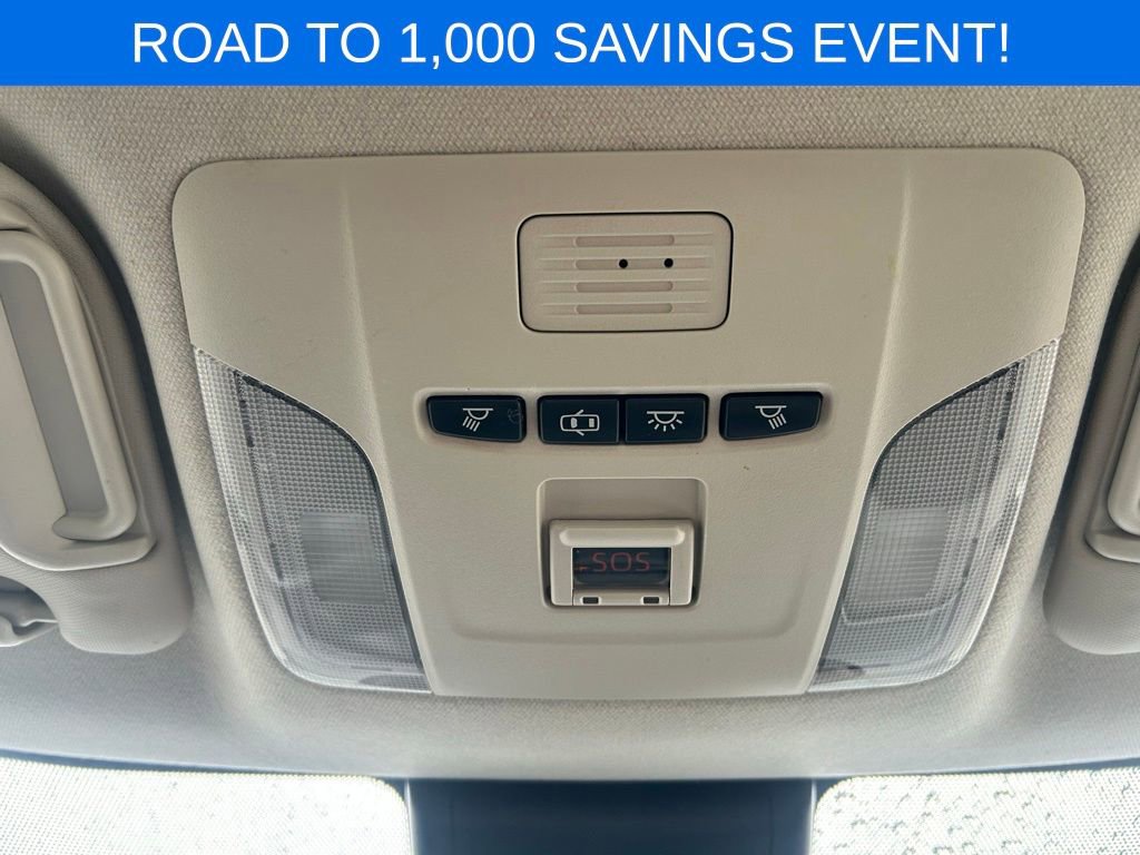 Used 2020 Toyota Corolla LE image 32