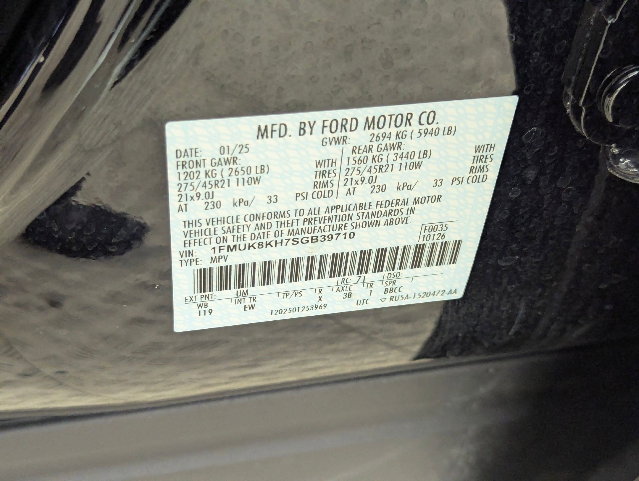 Certified 2025 Ford Explorer ST-Line w/ ST-Line Street Pack image 20