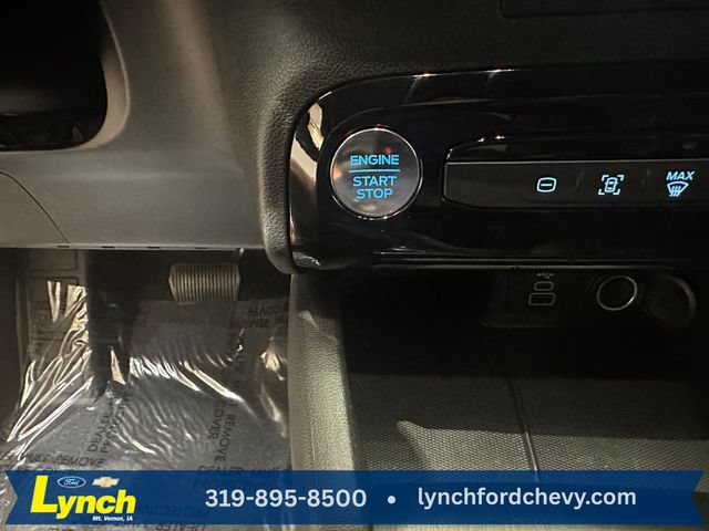 Certified 2025 Ford Escape ST-Line Select w/ Tech Pack #1 AWD/4WD image 17
