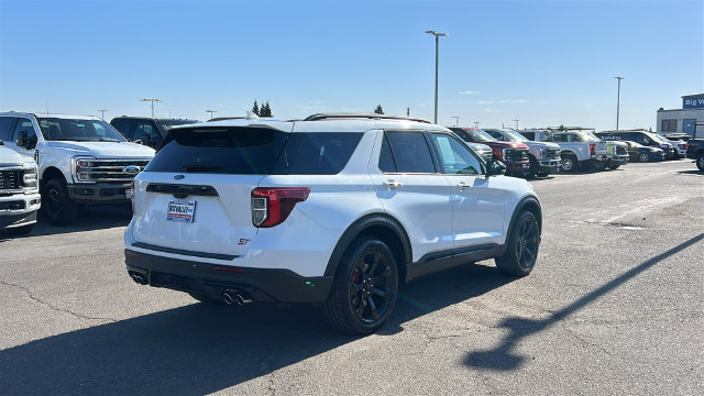 Certified 2024 Ford Explorer ST w/ Equipment Group 401A AWD/4WD image 3