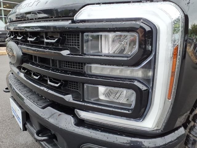 Certified 2024 Ford F350 Lariat w/ Lariat Ultimate Package AWD/4WD image 4