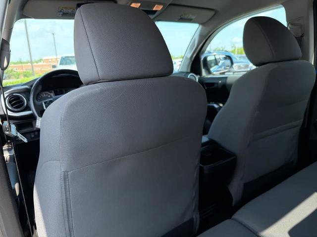 Used 2018 Toyota Tacoma SR5 AWD/4WD image 19