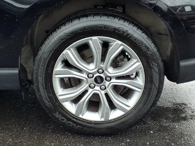 Certified 2024 Ford Edge Titanium AWD/4WD image 8