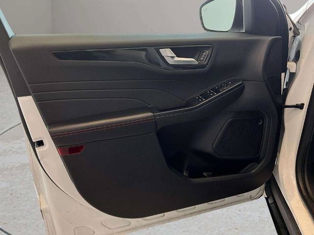 Certified 2023 Ford Escape ST-Line AWD/4WD image 14