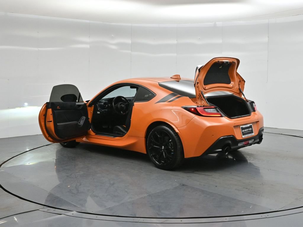 Used 2023 Toyota GR86 10th Anniversary SE RWD image 32