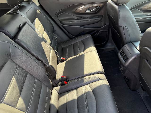Used 2024 GMC Terrain Denali w/ Denali Premium Package AWD/4WD image 12