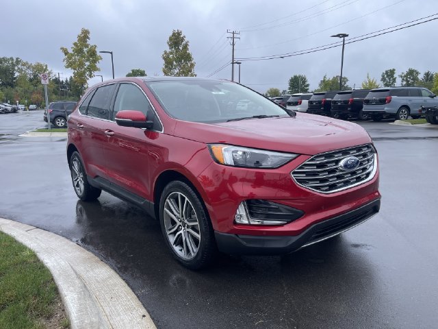 Certified 2024 Ford Edge Titanium AWD/4WD image 7