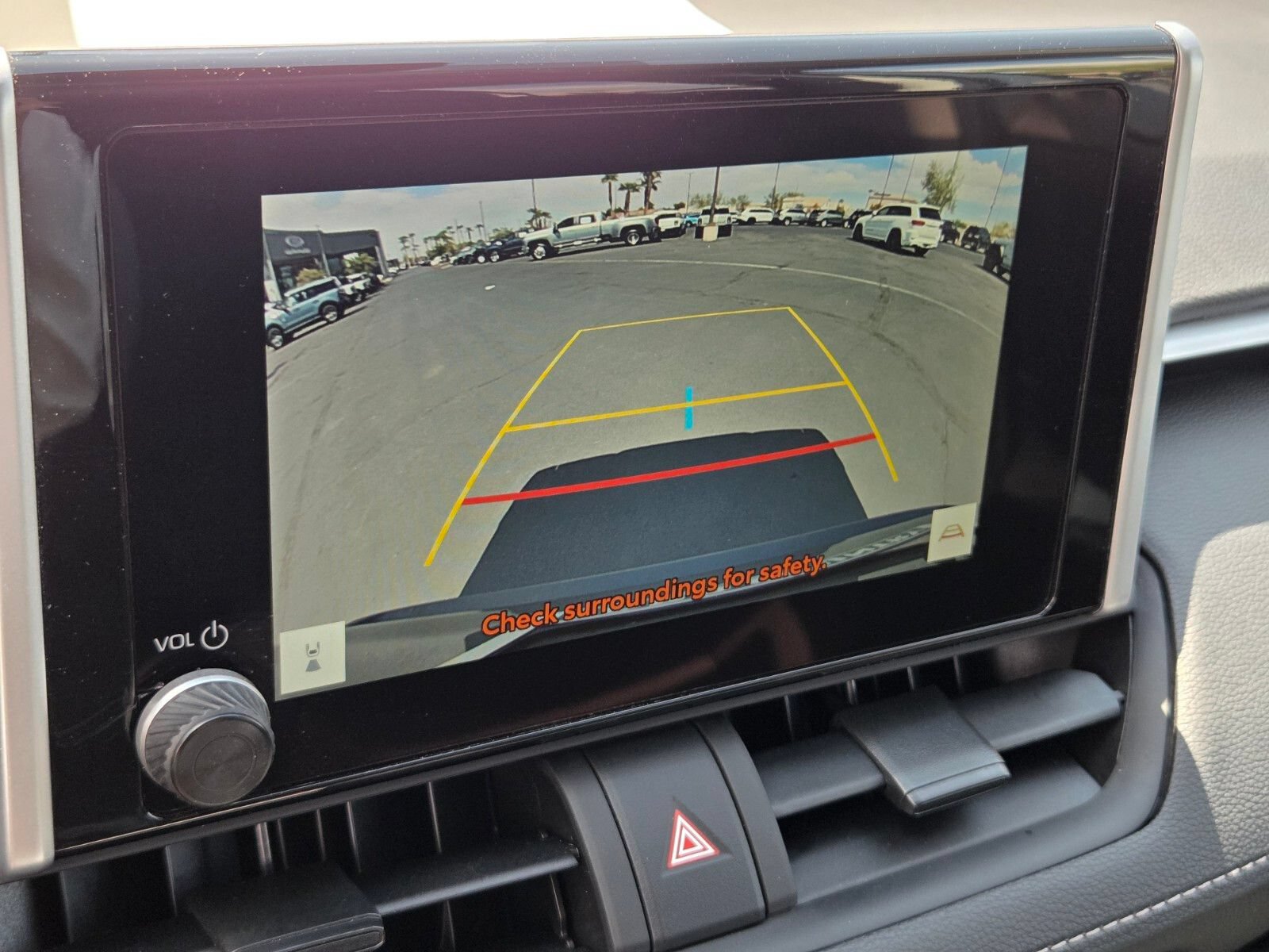Used 2025 Toyota RAV4 XLE FWD image 21