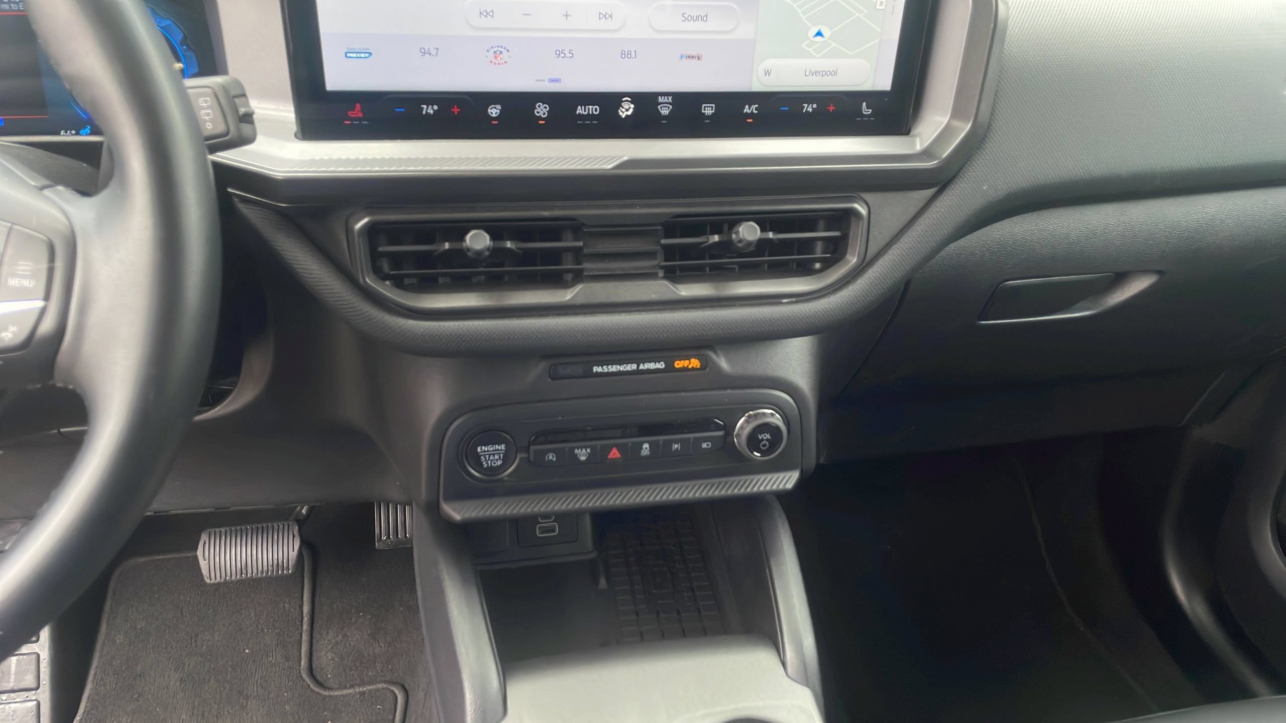 Certified 2025 Ford Bronco Sport Outer Banks w/ Outer Banks Tech Package+ AWD/4WD image 22