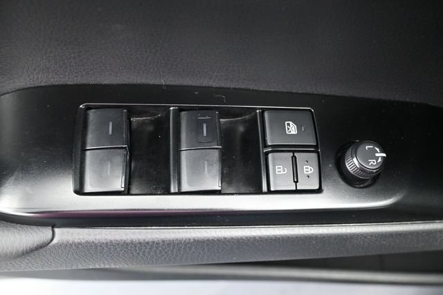 Used 2025 Toyota Camry LE FWD image 13