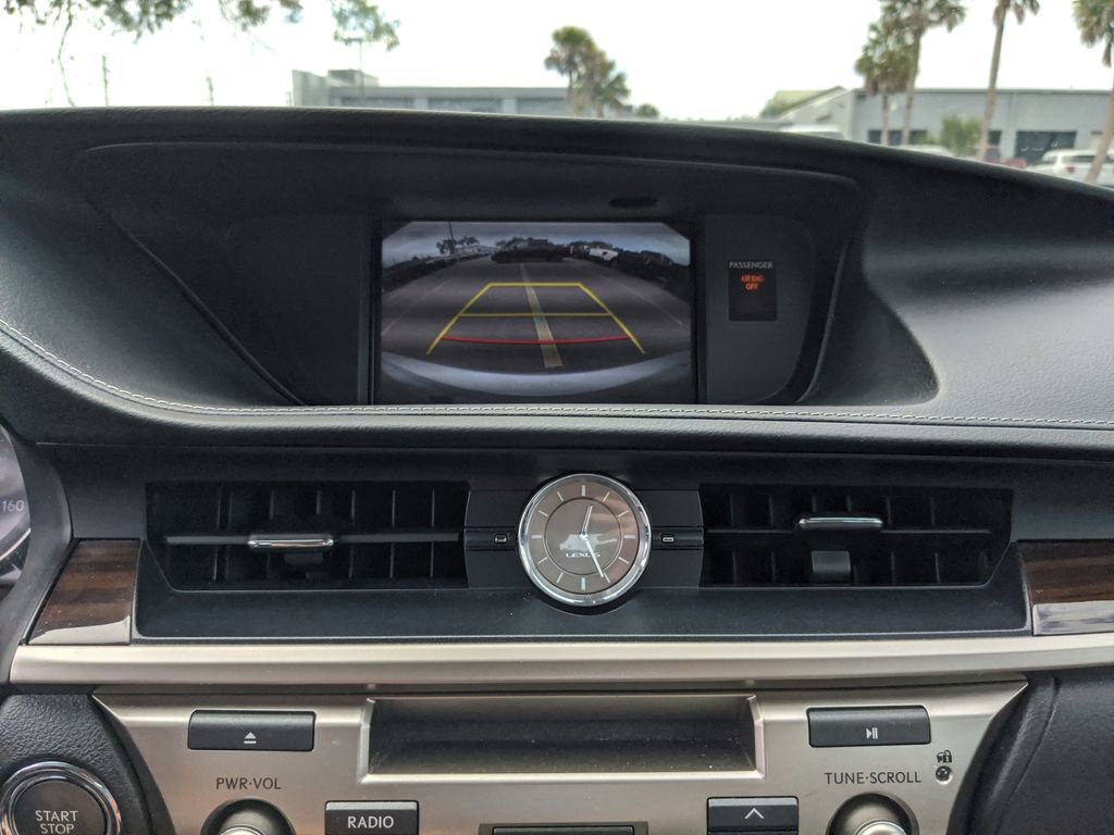 Used 2017 Lexus ES 350 w/ Premium Package image 22