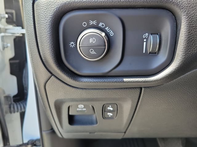 Used 2023 RAM 1500 Lone Star AWD/4WD image 30