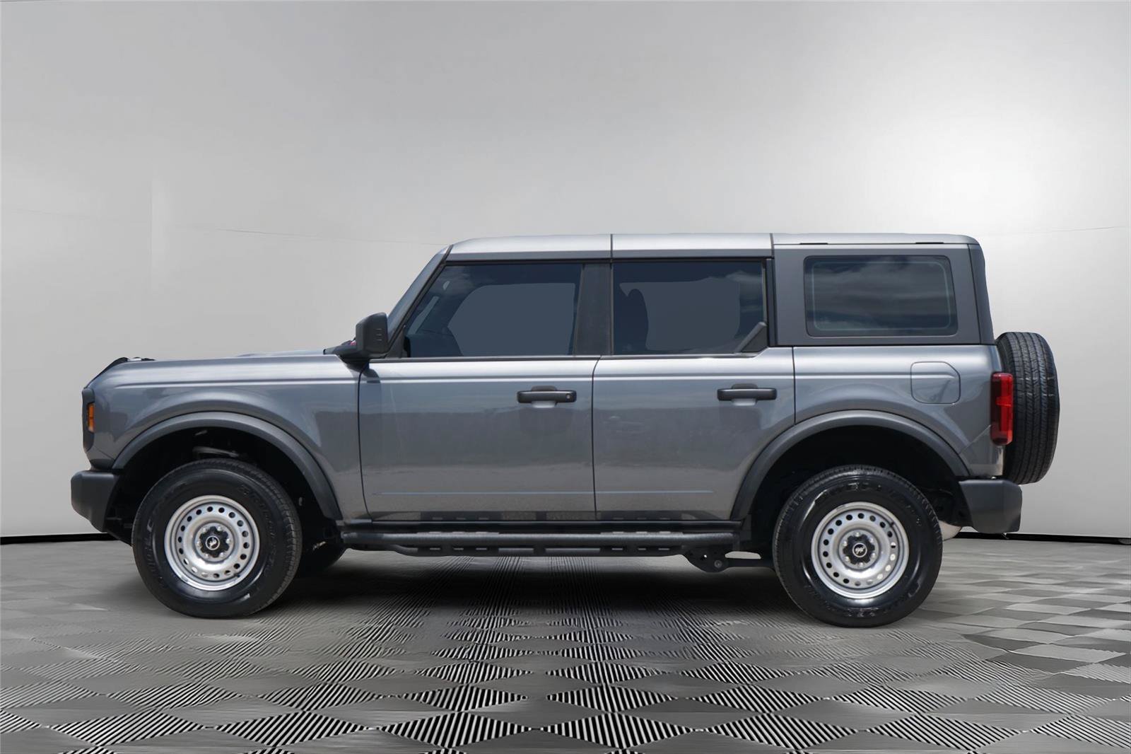 Certified 2025 Ford Bronco 4-Door AWD/4WD image 7