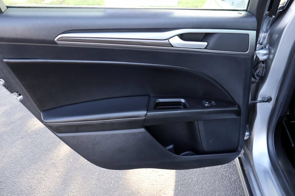 Certified 2020 Ford Fusion SEL FWD image 25