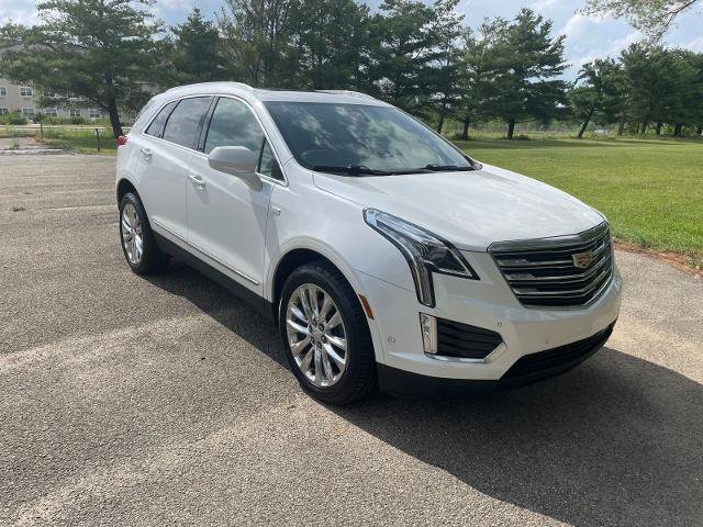 Used 2019 Cadillac XT5 Premium Luxury w/ Driver Assist Package AWD/4WD image 9