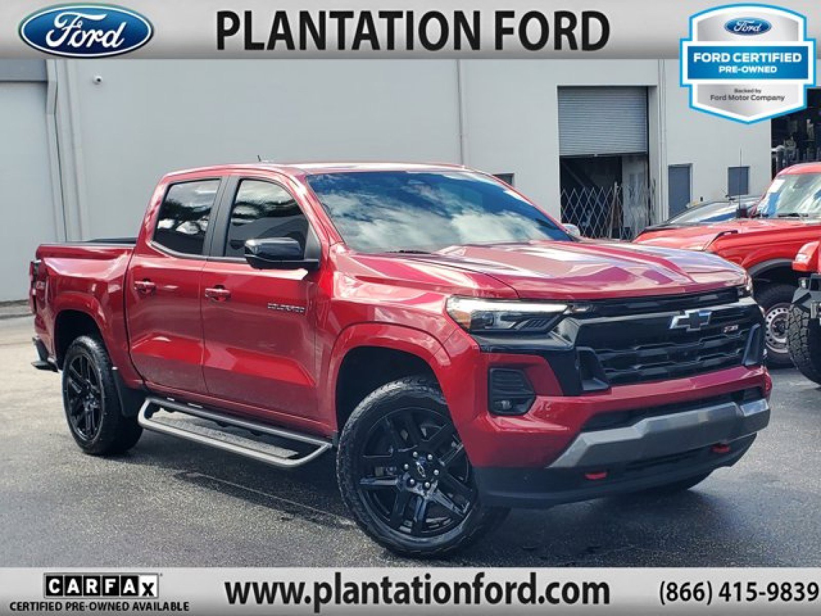 Used 2024 Chevrolet Colorado Z71 w/ Z71 Convenience Package 2