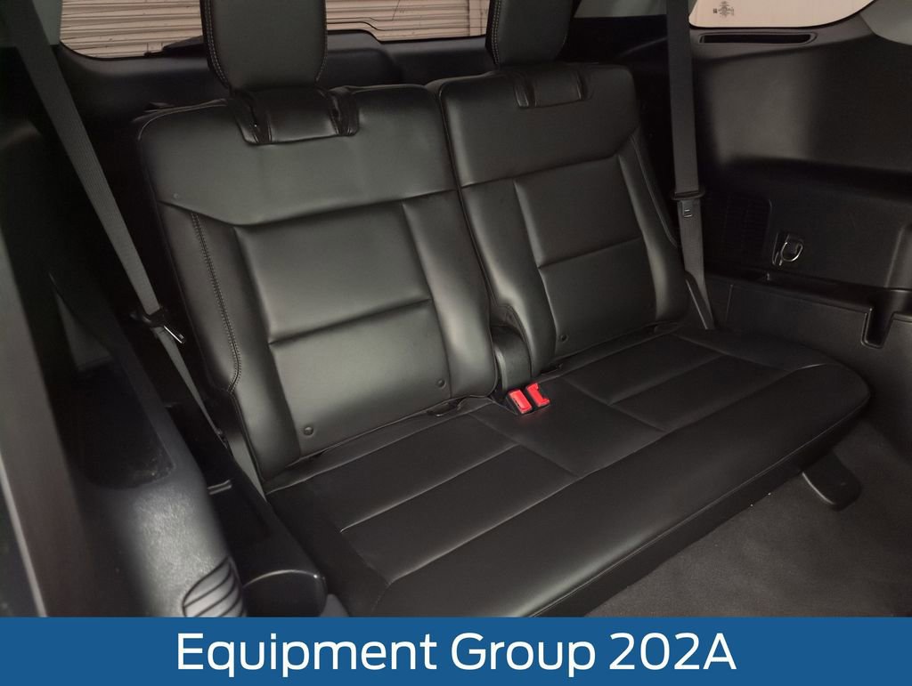Certified 2022 Ford Explorer XLT w/ Equipment Group 202A image 21