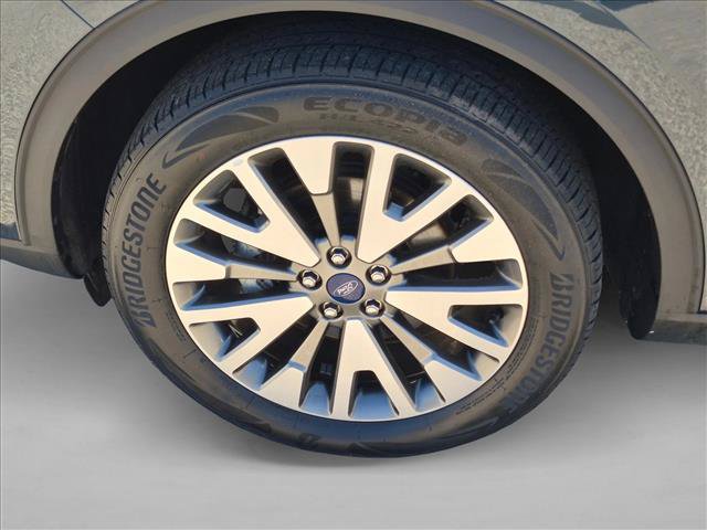 Certified 2022 Ford Escape Titanium w/ Class II Trailer Tow Package AWD/4WD image 25