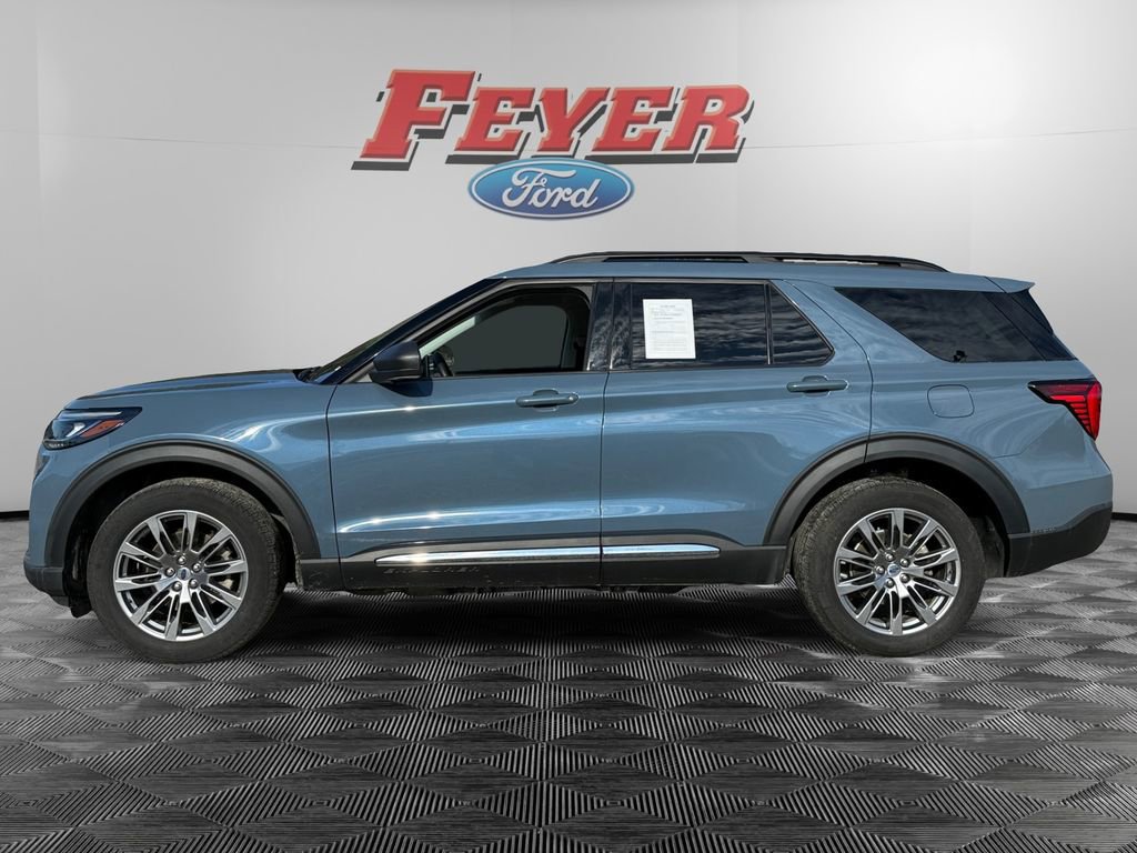 Certified 2025 Ford Explorer Active w/ Active Comfort Package image 2