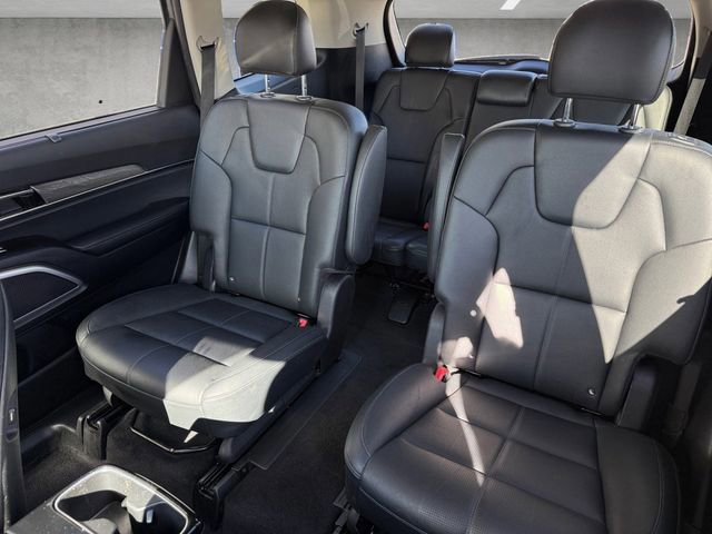 Used 2022 Kia Telluride EX w/ EX Premium Package image 22