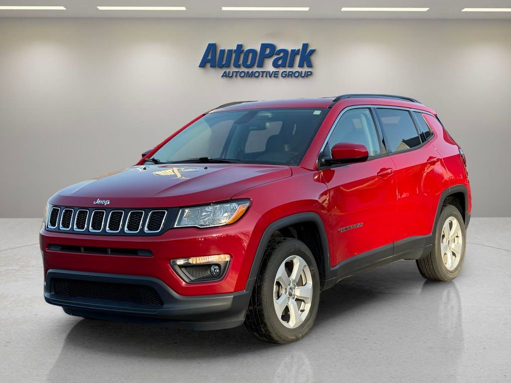 Used 2019 Jeep Compass Latitude w/ Cold Weather Group image 3