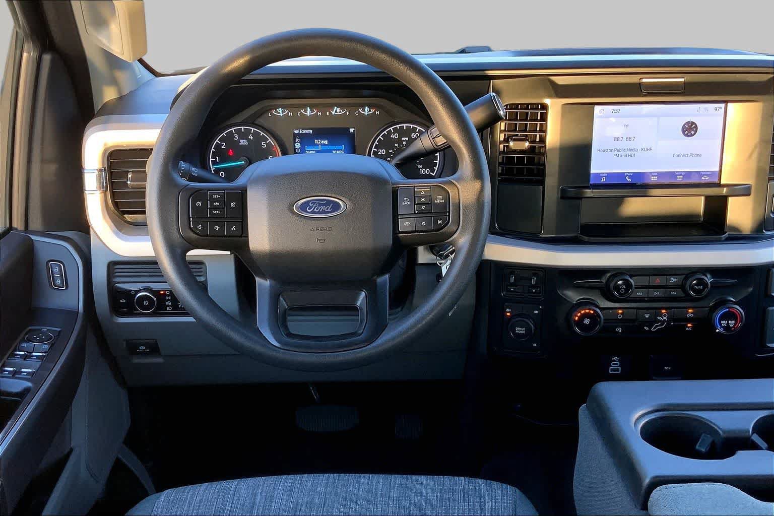 Certified 2025 Ford F250 XLT AWD/4WD image 6