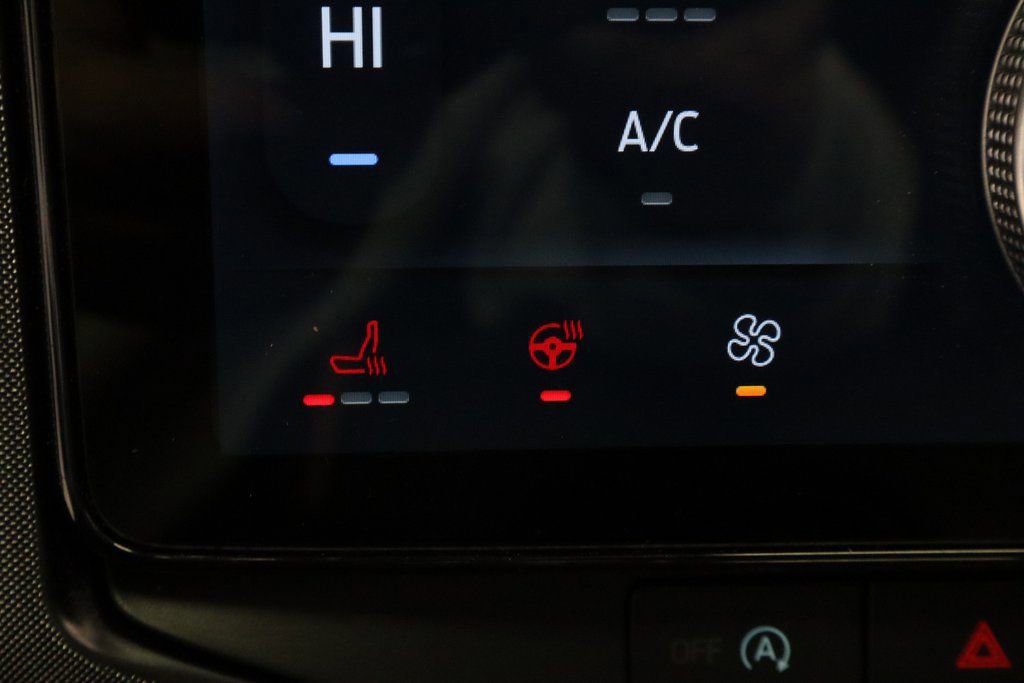 Certified 2022 Ford Expedition Platinum image 32