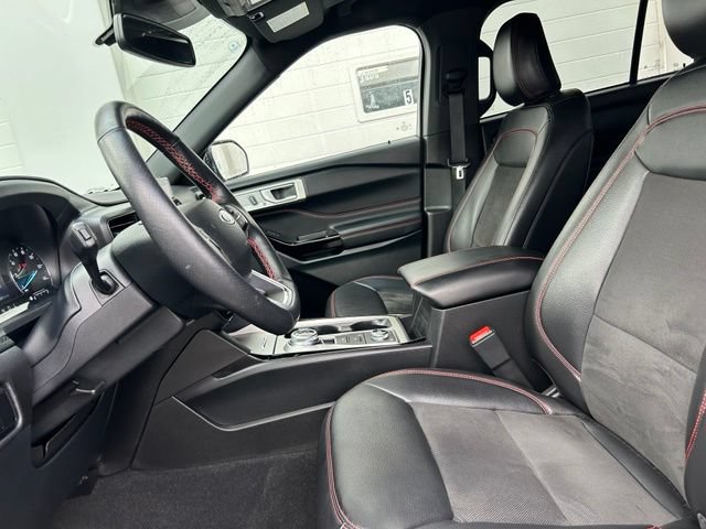 Certified 2023 Ford Explorer ST-Line w/ Class IV Trailer Tow Package AWD/4WD image 8
