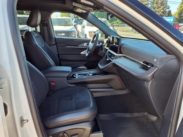Certified 2025 Ford Explorer ST AWD/4WD image 5