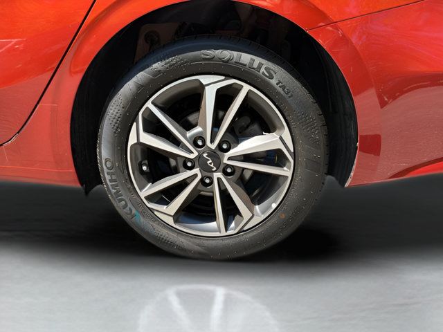 Used 2023 Kia Forte LXS FWD image 14