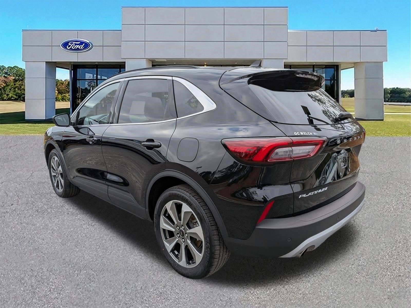 Certified 2025 Ford Escape Platinum image 3