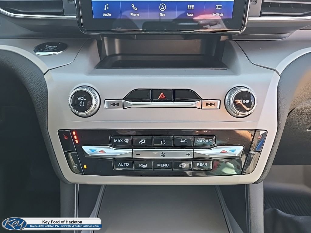 Certified 2023 Ford Explorer XLT w/ Equipment Group 202A AWD/4WD image 33