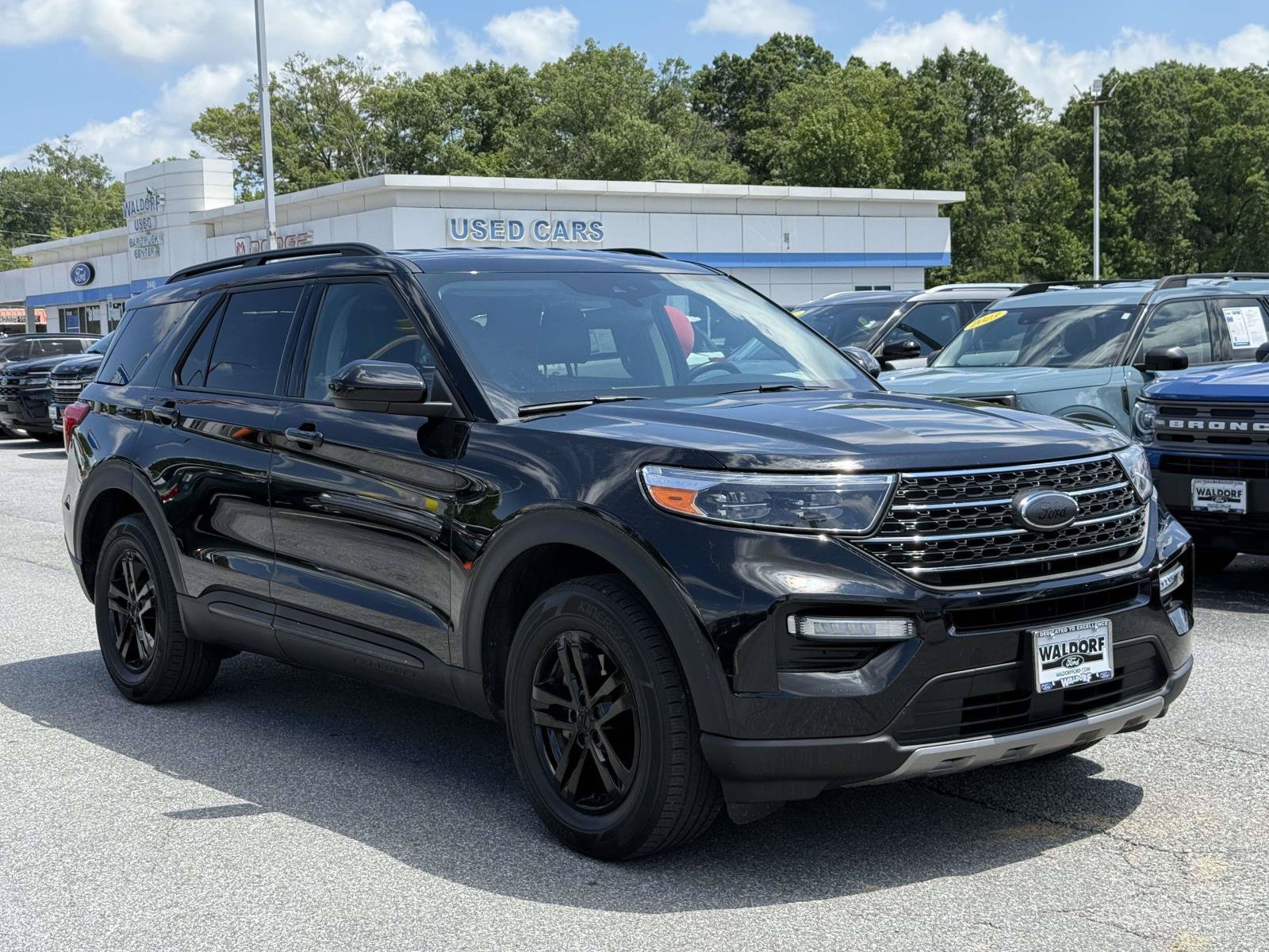 Certified 2023 Ford Explorer XLT w/ Equipment Group 202A