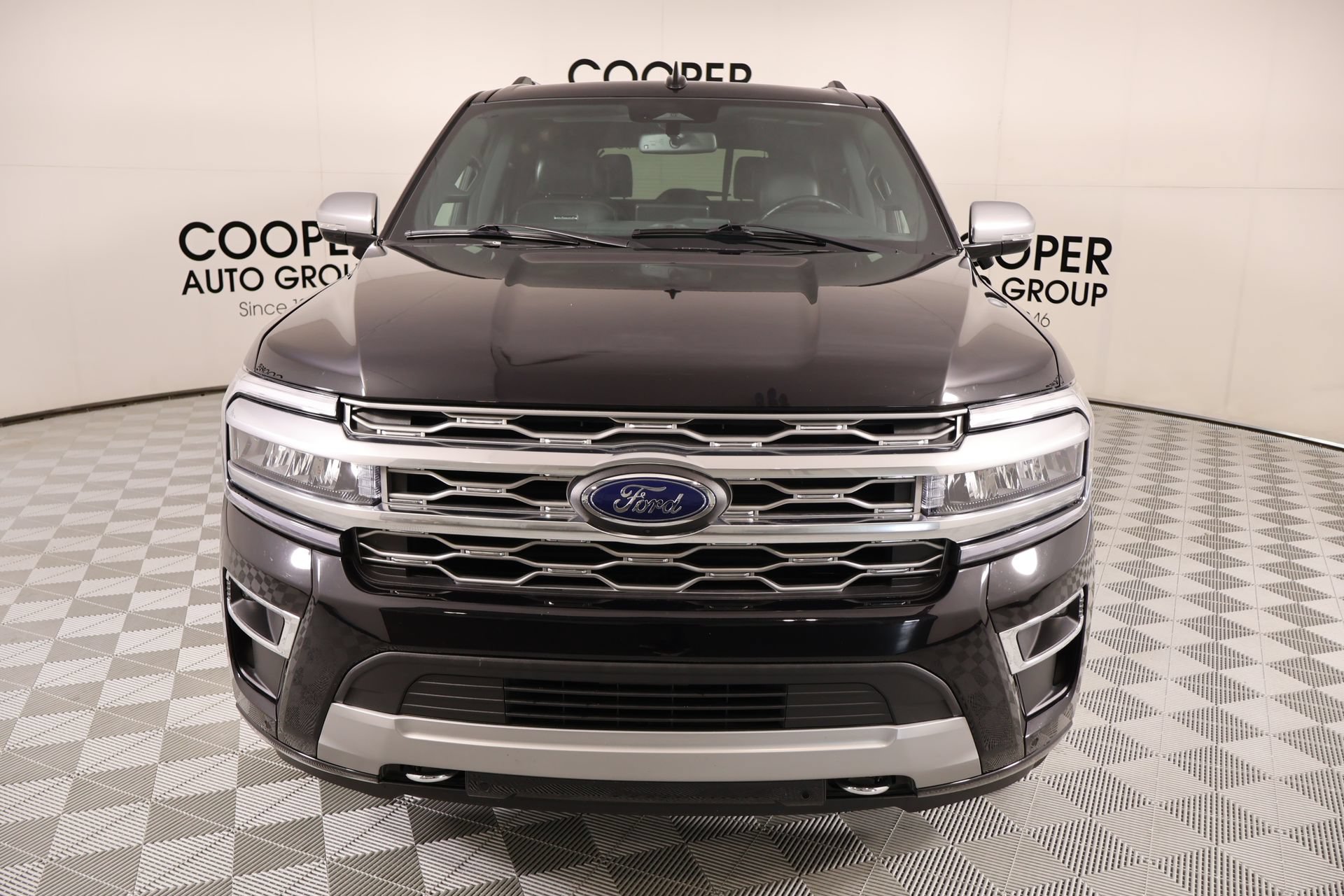 Certified 2024 Ford Expedition Platinum AWD/4WD image 9
