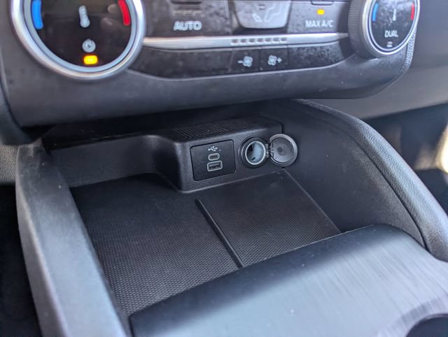 Certified 2025 Ford Escape Active FWD image 31