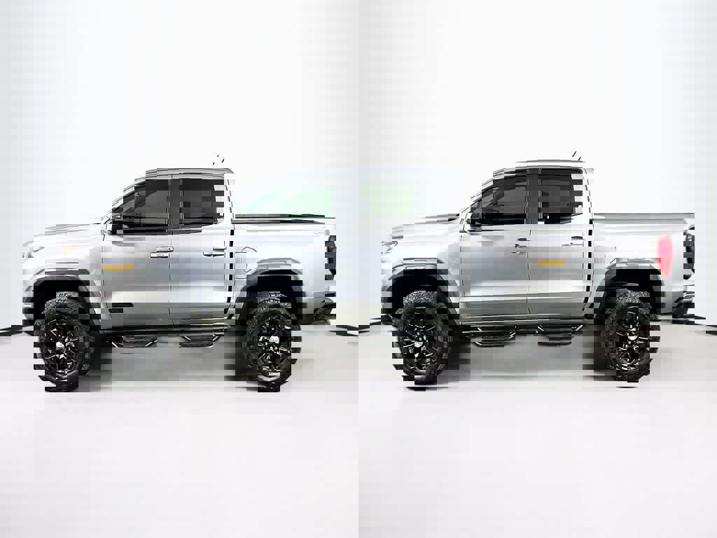 Used 2023 GMC Canyon Elevation w/ LPO, Off Road Lift Package image 2