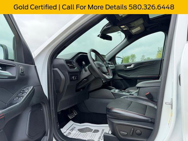 Certified 2023 Ford Escape ST-Line Select w/ Tech Pack #2 AWD/4WD image 9