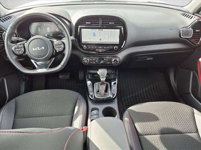 Used 2023 Kia Soul GT-Line w/ GT-Line Technology Package FWD image 17