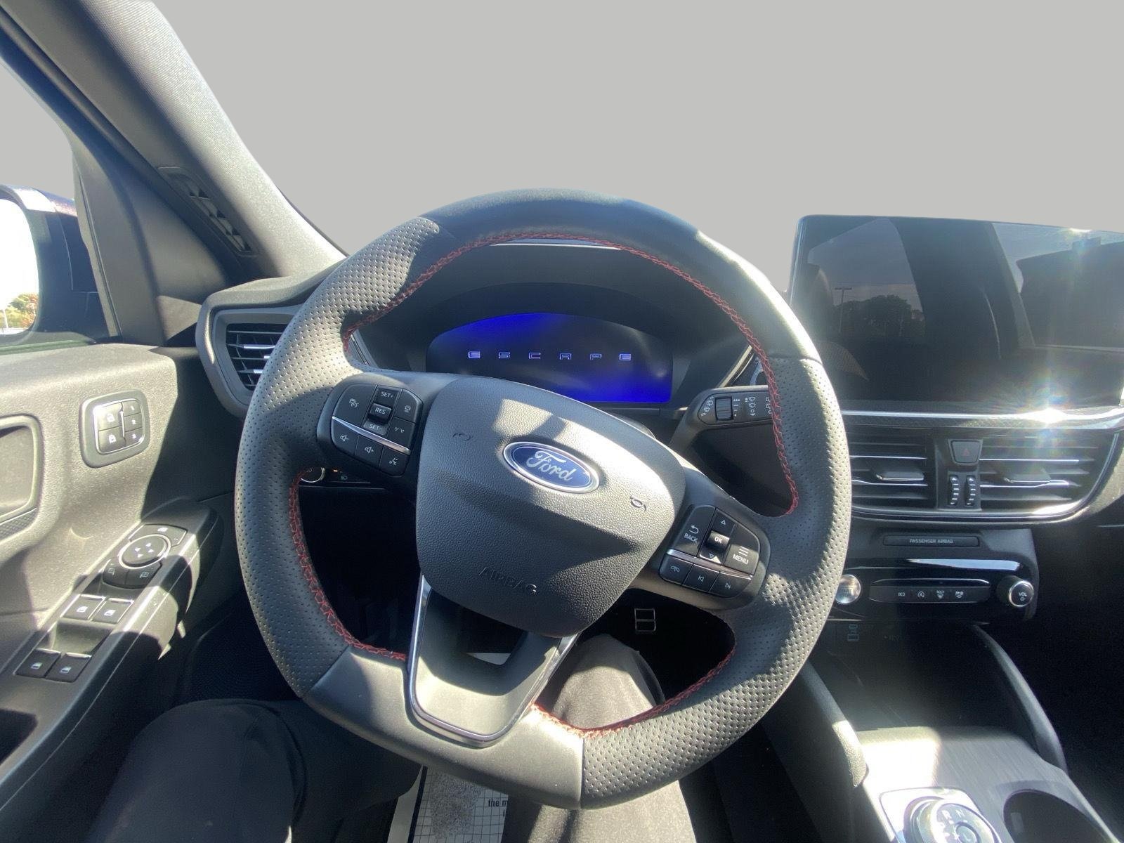 Certified 2023 Ford Escape ST-Line Select w/ Tech Pack #2 AWD/4WD image 16