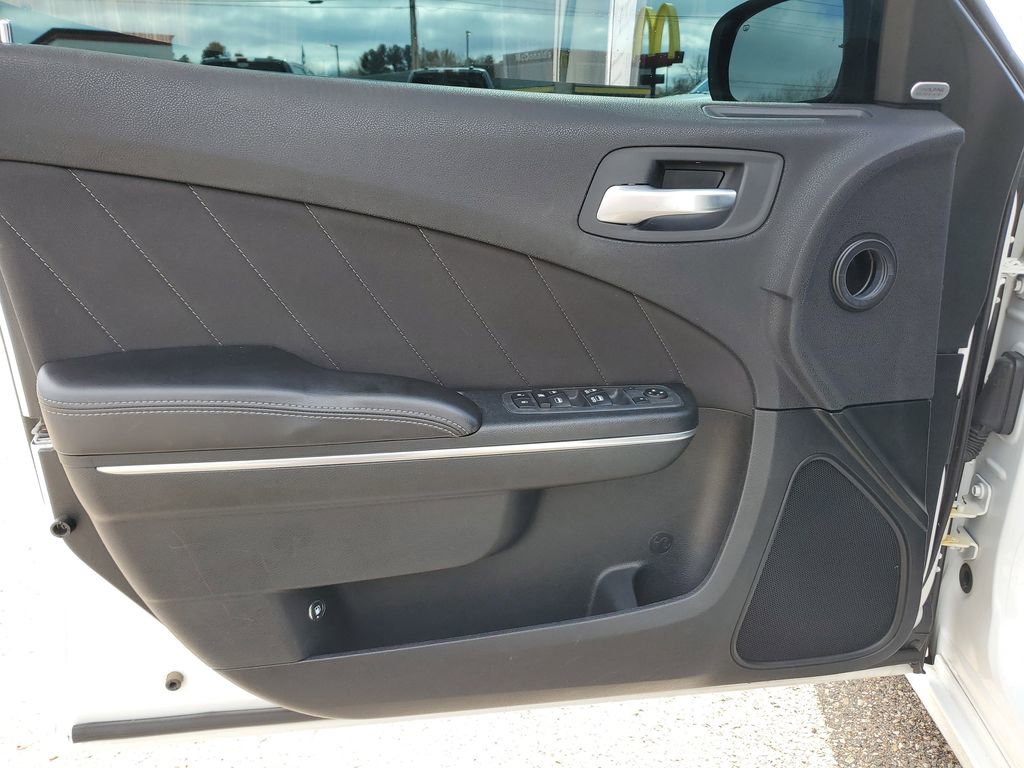 Used 2018 Dodge Charger R/T image 12