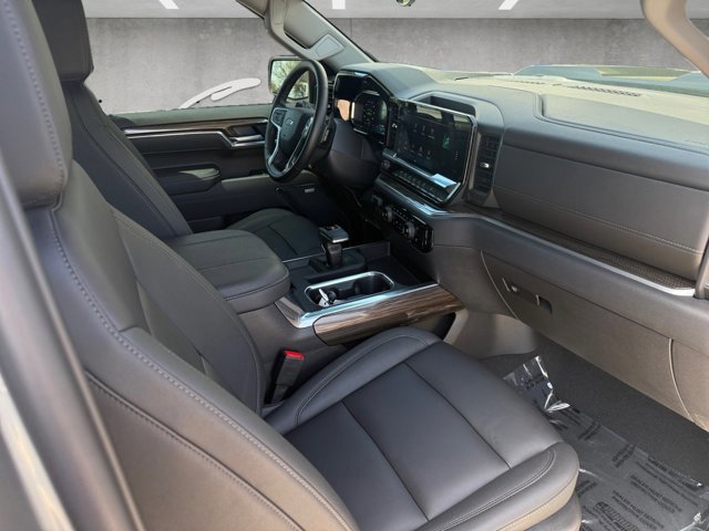 Used 2026 Chevrolet Silverado 1500 LT Trail Boss w/ LT Trail Boss Premium Package AWD/4WD image 24