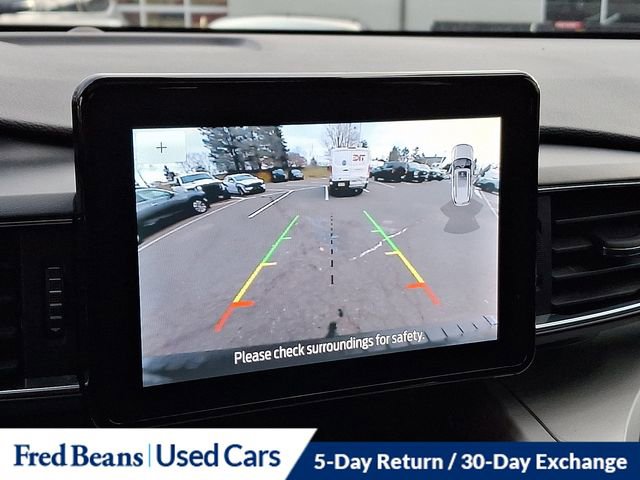 Certified 2022 Ford Explorer XLT w/ Equipment Group 202A image 21