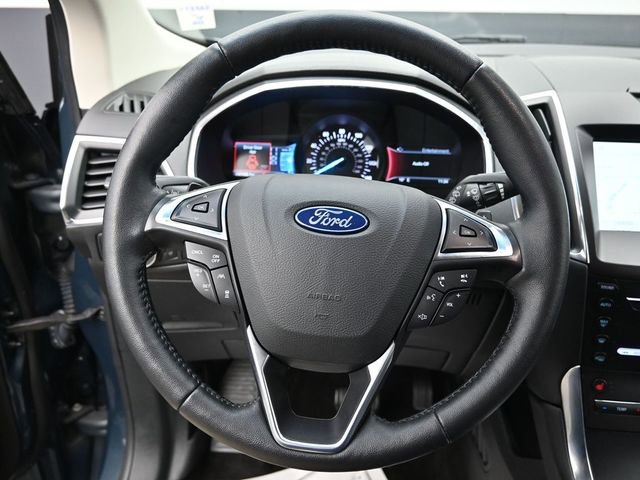 Certified 2019 Ford Edge Titanium w/ Cold Weather Package AWD/4WD image 14