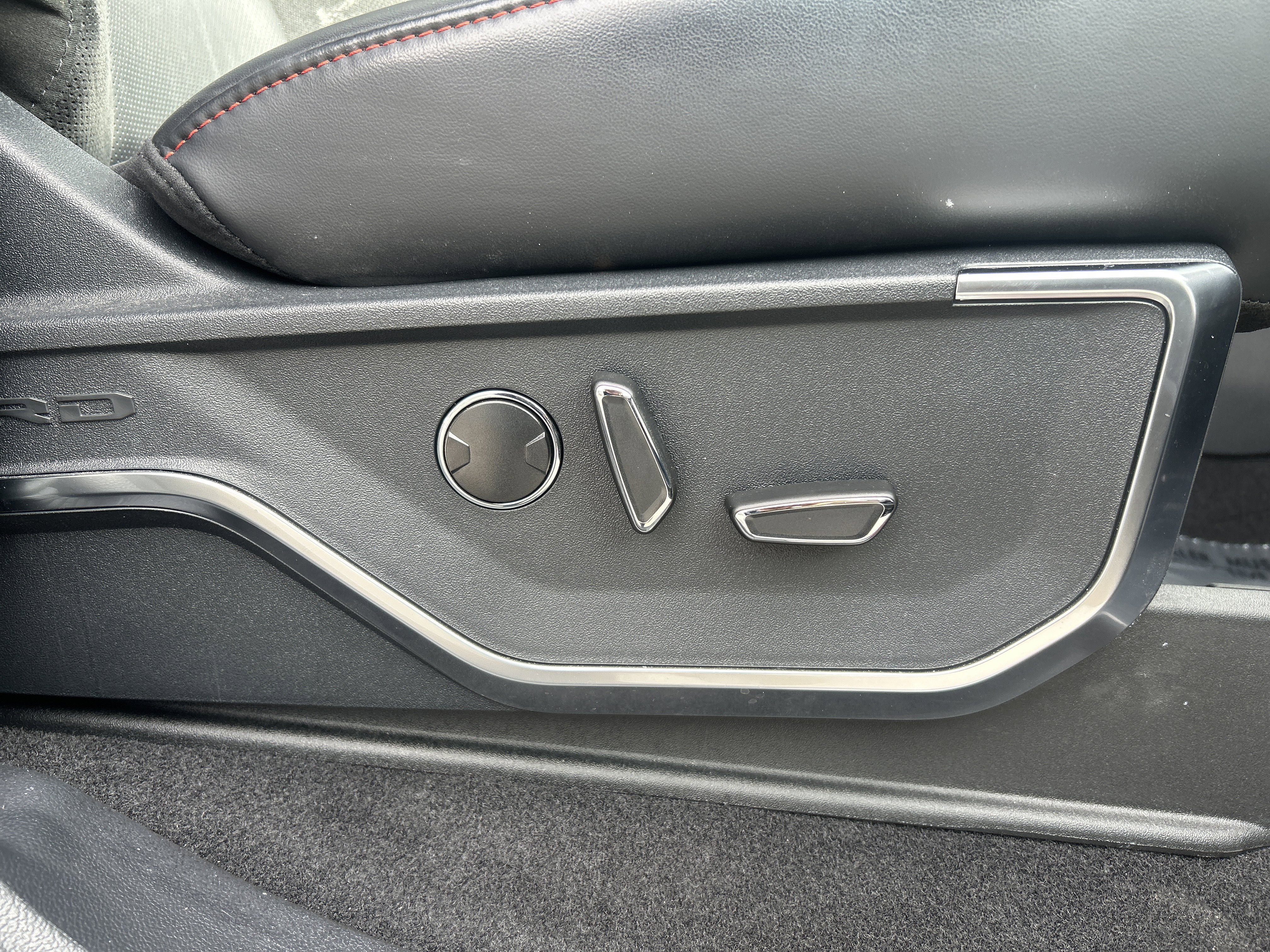 Certified 2025 Ford F150 Raptor image 30