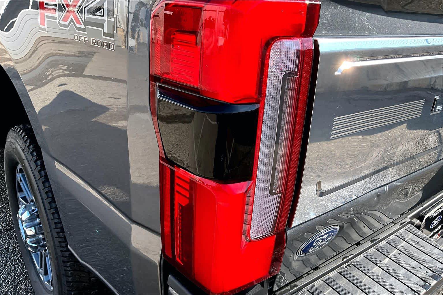 Certified 2023 Ford F350 Limited w/ FX4 Off-Road Package AWD/4WD image 28