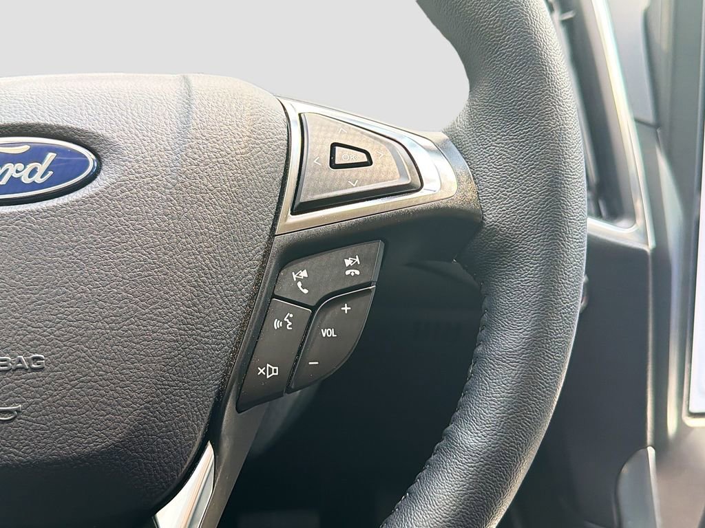 Certified 2024 Ford Edge Titanium AWD/4WD image 13
