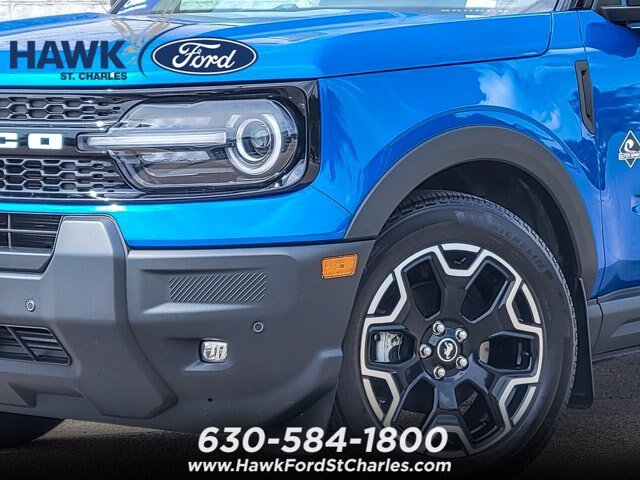 Certified 2025 Ford Bronco Sport Outer Banks w/ Outer Banks Tech Package+ AWD/4WD image 3