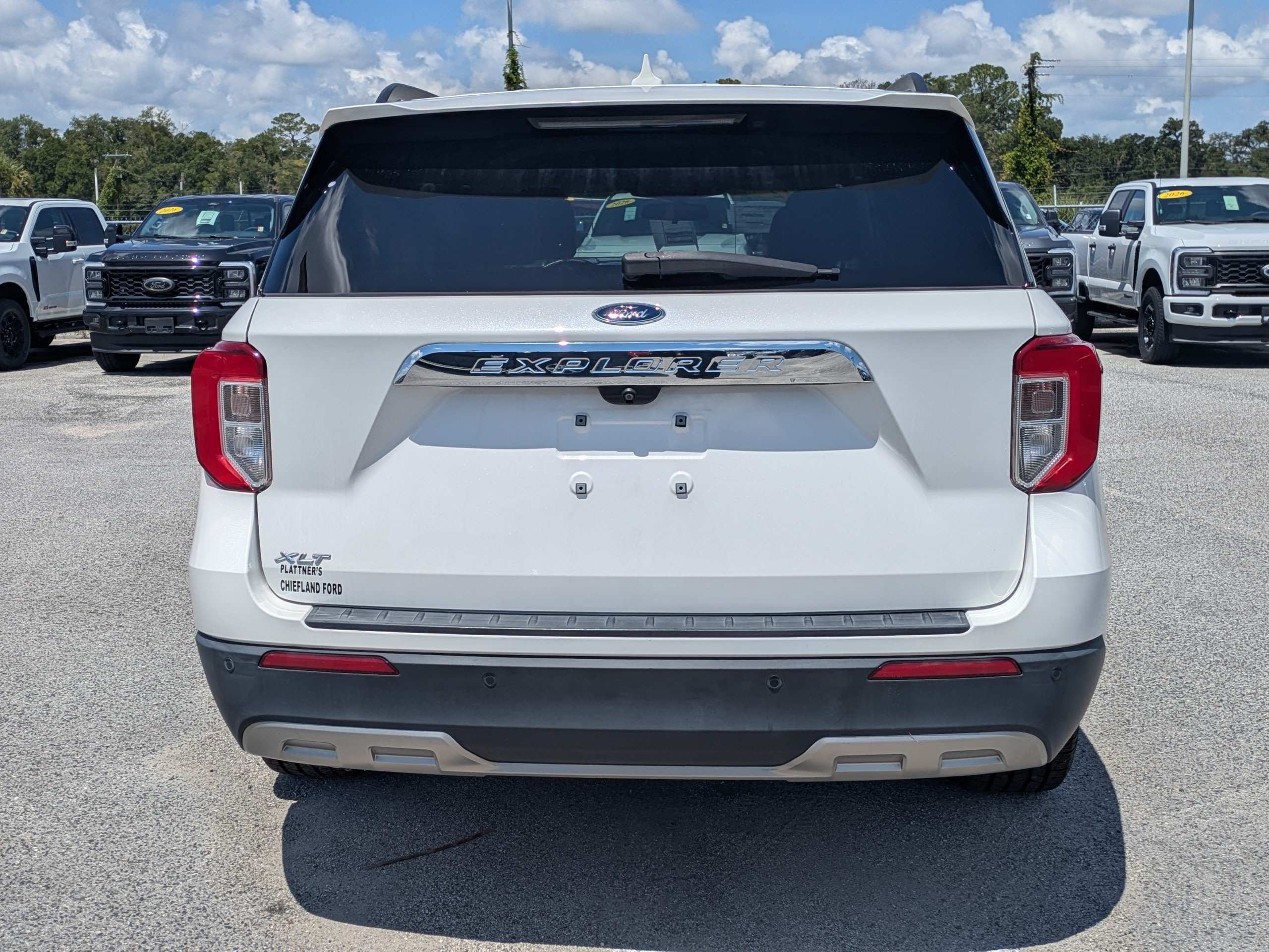 Certified 2022 Ford Explorer XLT w/ Equipment Group 202A RWD image 5