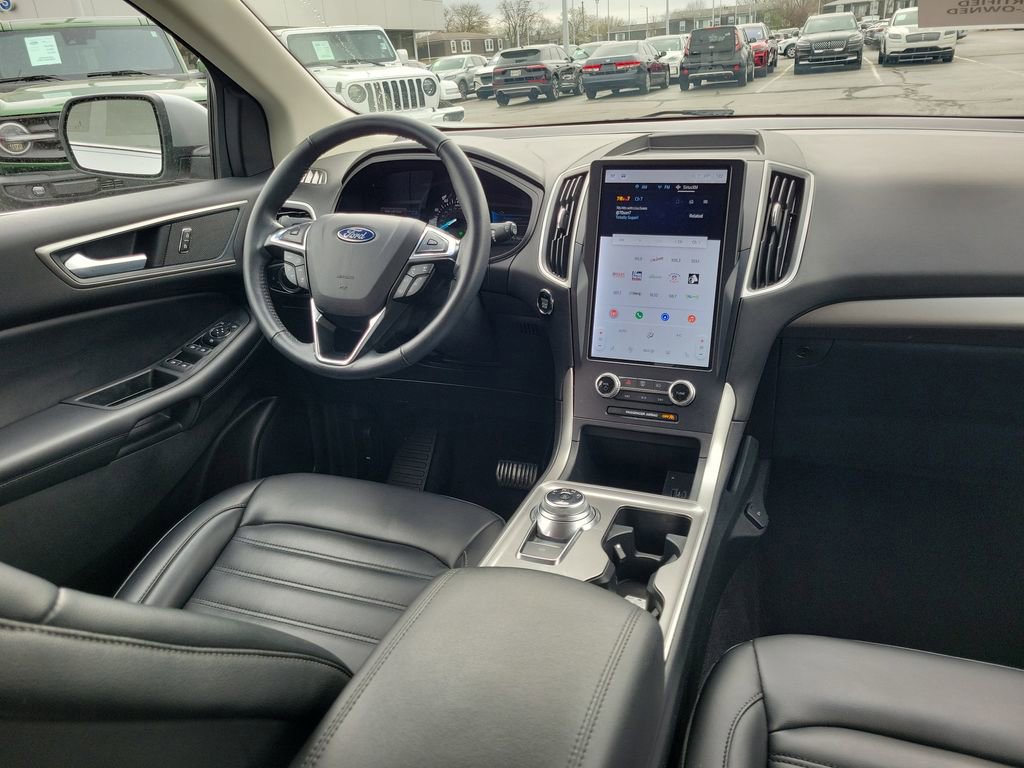 Certified 2024 Ford Edge SEL image 13