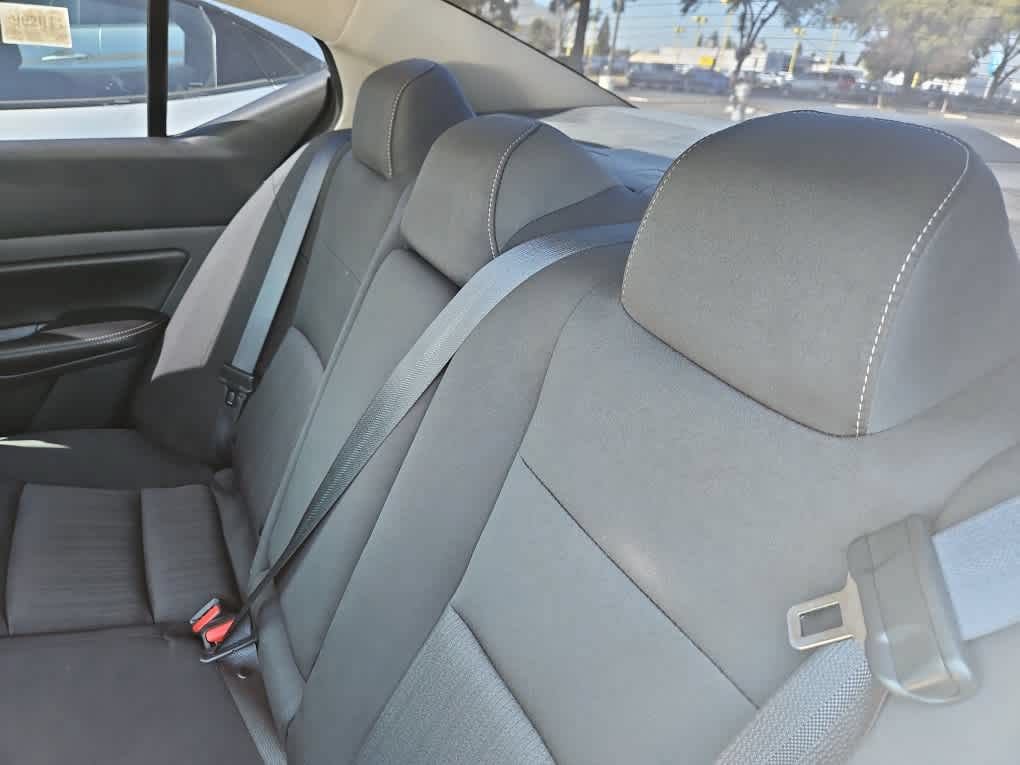 Used 2023 Nissan Altima 2.5 SV w/ SV Premium Package FWD image 10